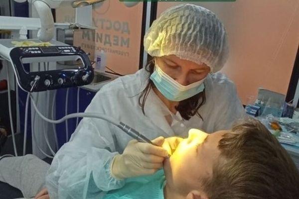 Детские стоматологи проводят осмотры воспитанников детских домов в Нижнем Новгороде