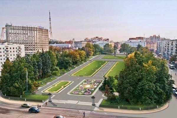 Сквер на площади Горького откроют на 2 недели позднее срока