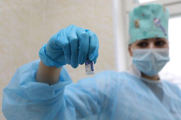 Нижегородская область получила 1600 доз вакцины от COVID-19