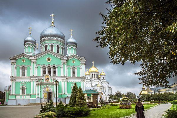 Настоятельница Дивеевского монастыря игумения Сергия отмечает 75-летие