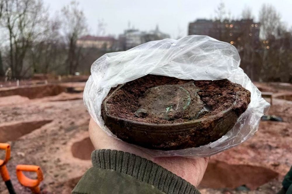 Тайник с уникальными артефактами XV века обнаружили в центре Нижнего Новгорода