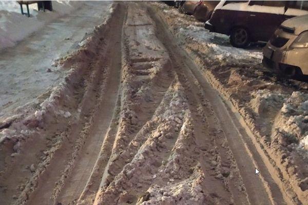 Нижегородцы жалуются на плохую уборку снега в Нижнем Новгороде