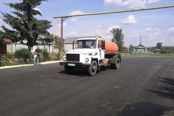 Дорогу к селу Умай расширили в Вадском районе за 26,4 млн рублей
