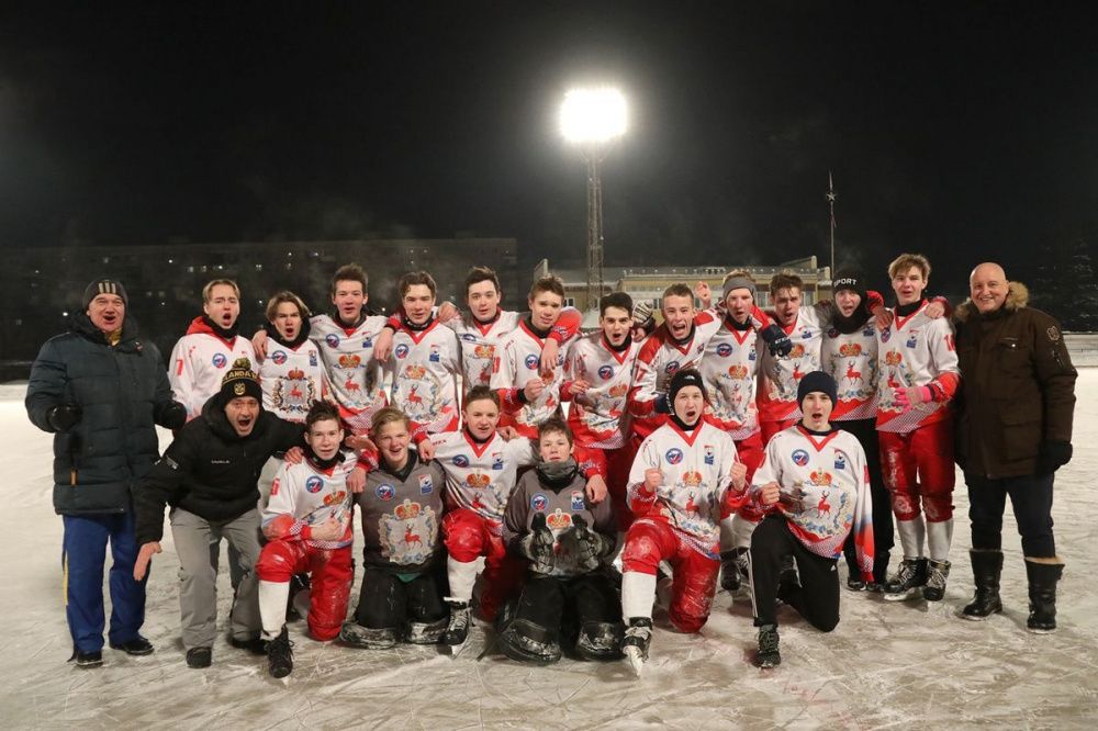 Три нижегородские сборные по хоккею с мячом попали в финальную стадию первенств России