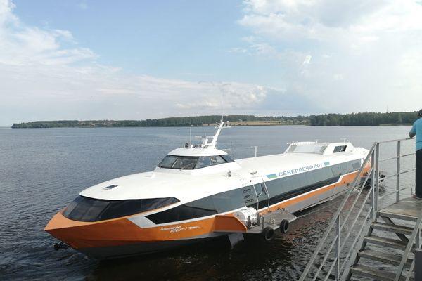 Первое новое судно «Метеор-120P» спустили на воду в Нижегородской области