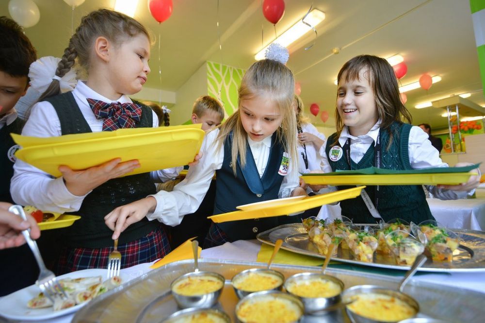 Фото Мэрия Нижнего Новгорода задолжала 70 млн рублей за школьное питание - Новости Живем в Нижнем