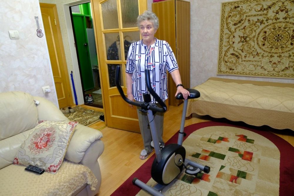 Фото Пенсионерка из Нижнего Новгорода подарила беговую дорожку и велотренажер бойцам СВО - Новости Живем в Нижнем