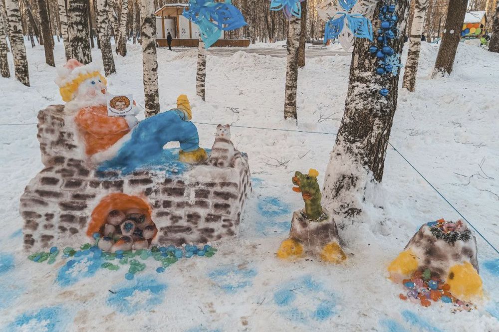 Больше 50 снежных композиций создали в нижегородском парке Пушкина