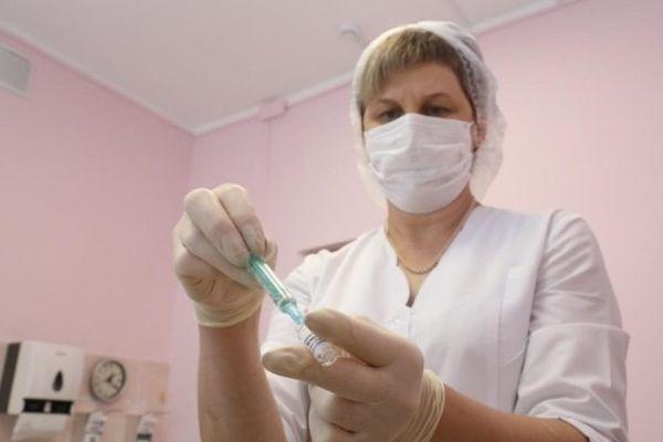 Более 281 тысячи нижегородцев привились от коронавируса