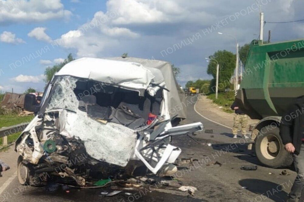 Два человека погибли в ДТП с грузовиком в Нижегородской области 11 мая