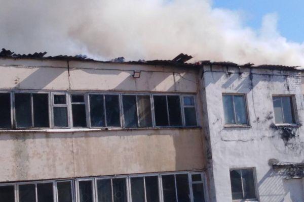 Прокуратура начала проверку после пожара на заводе в Урене
