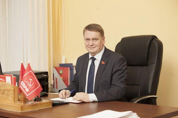 «КПРФ продолжит бороться за принятие социальных инициатив»: Владислав Егоров рассказал о проектах партии