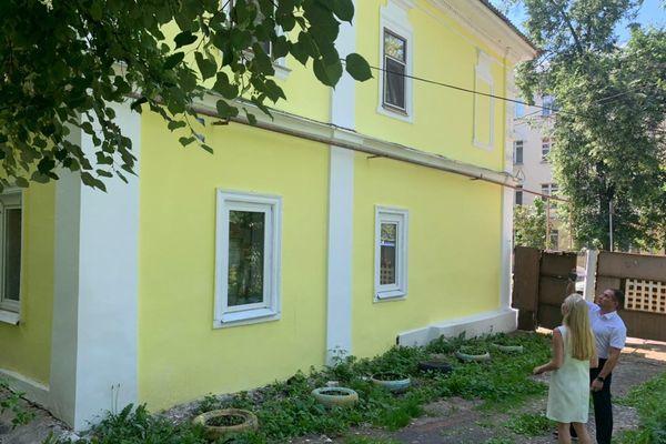 Фото ДУК устранил нарушения при ремонте фасада дома на ул. Ульянова после вмешательства ГЖИ - Новости Живем в Нижнем
