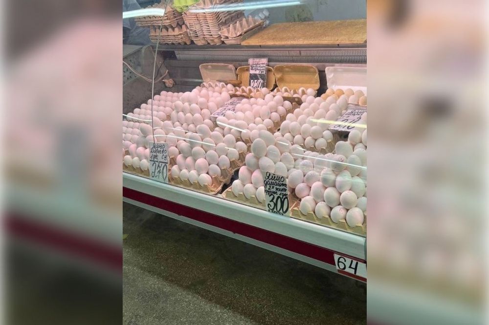 Фото Продавцы на Канавинском рынке предлагают нижегородцам десяток яиц за 300 рублей - Новости Живем в Нижнем