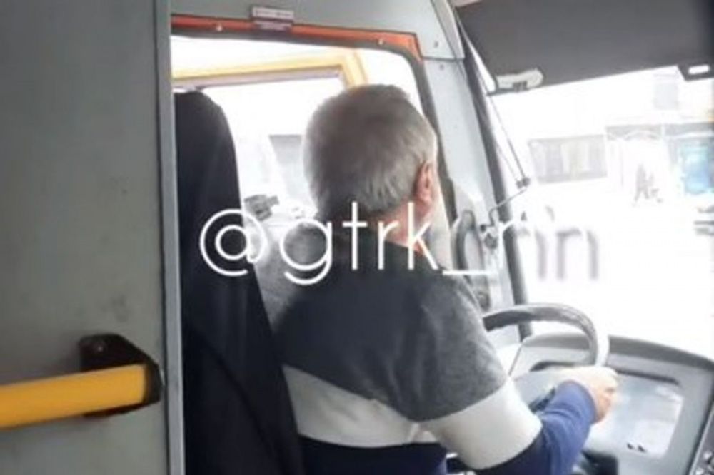 Фото Водитель высадил школьника из маршрутки на Окском съезде за неоплаченный проезд - Новости Живем в Нижнем
