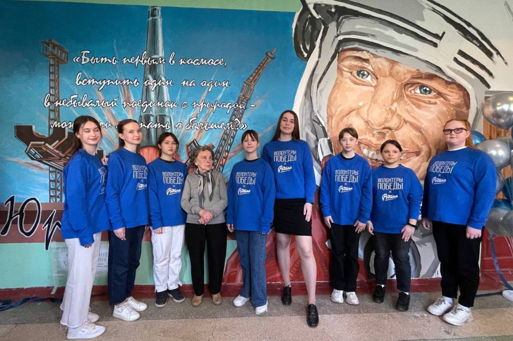 Фото Граффити с портретом Юрия Гагарина открыли в Нижнем Новгороде 12 апреля - Новости Живем в Нижнем