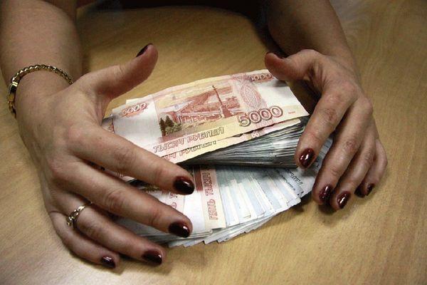 Под предлогом оказания интим-услуг злоумышленницы похитили деньги у жителя Дзержинска 