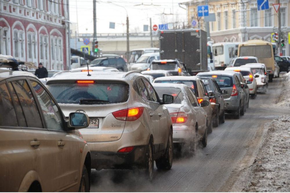 Семибалльные пробки образовались на дорогах Нижнего Новгорода утром 8 декабря