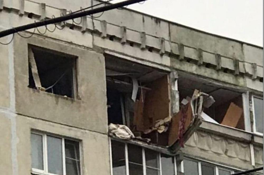 В пострадавшем от взрыва газа доме на ул. Гайдара демонтировали балконную плиту