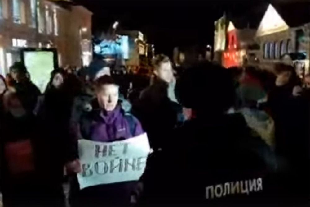 Полицейские задержали активистов на несанкционированной акции в Нижнем Новгороде