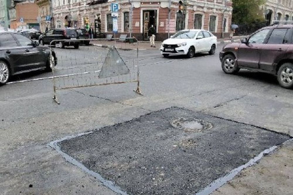 Ямочный ремонт проведут на улице Ильинской с наступлением сухой погоды