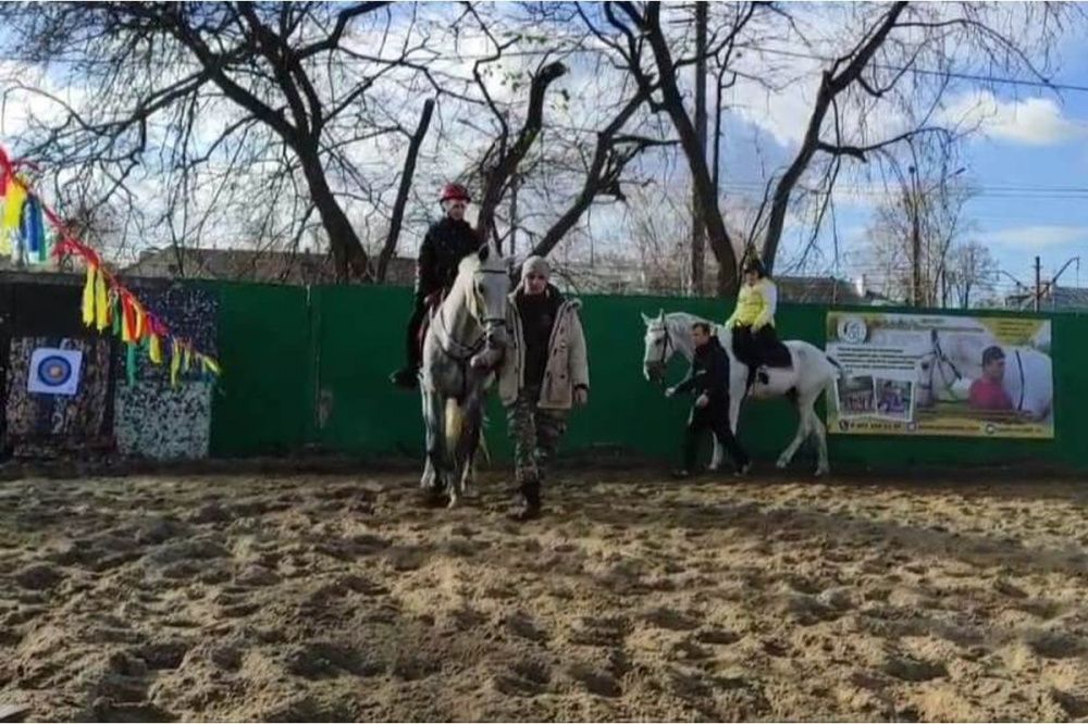 Фото Занятия по конной стрельбе из лука для трудных подростков начались в Нижнем Новгороде - Новости Живем в Нижнем