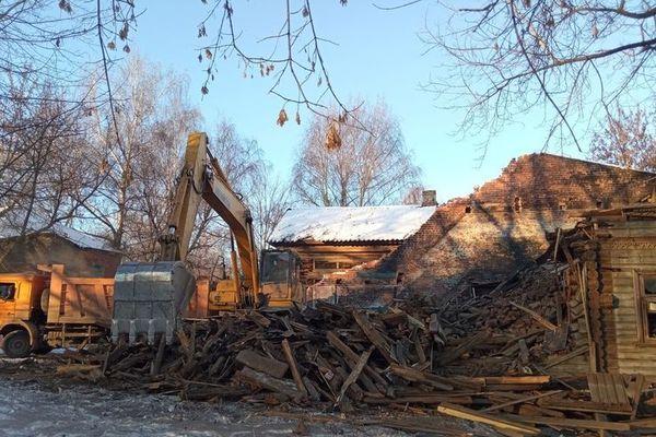 В Нижнем Новгороде снесли дома, имеющие историческую ценность