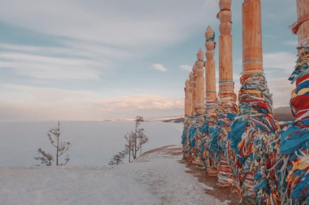 Озеро Байкал вошло в топ-10 лучших мест для отдыха в новогодние праздники