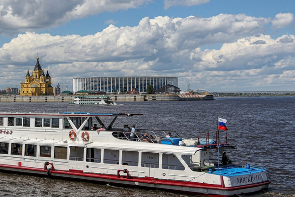 Теплоход «Ом» запустили из Нижнего Новгорода в Бор 10 июня