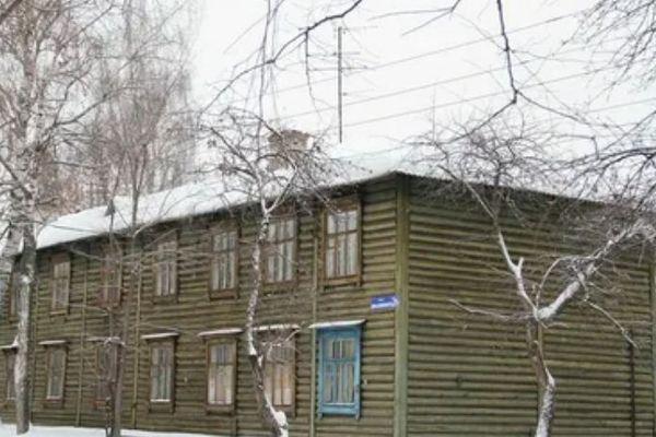 Аварийные дома на ул. Циолковского в Сормовском районе расселяют