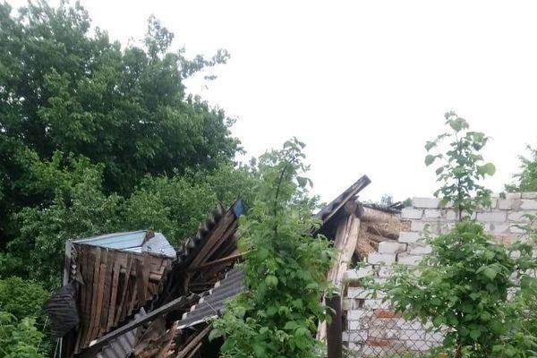 Жилой дом в Кстовском районе провалился в овраг из-за схода грунта