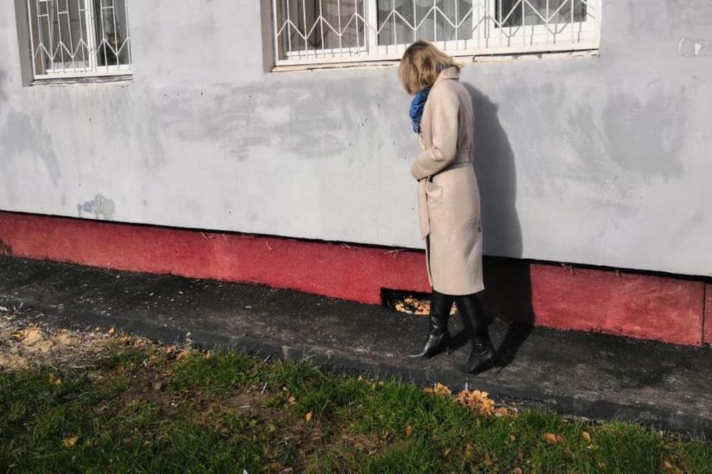 Фото Отмостку вокруг дома на улице Веденяпина отремонтировали в Нижнем Новгороде - Новости Живем в Нижнем