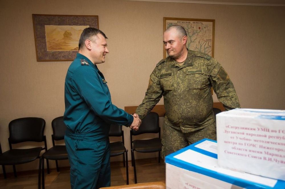 Нижегородские пожарные отправили гуманитарную помощь в ЛНР и ДНР