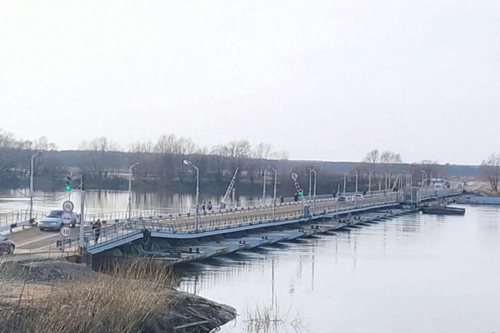 Переправу по понтонному мосту через Оку могут приостановить в Павловском районе 