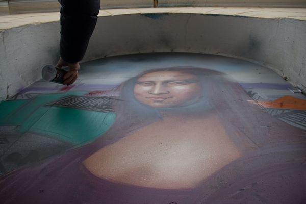 Илья Спиченков изобразил Мона Лизу на здании в Дзержинске