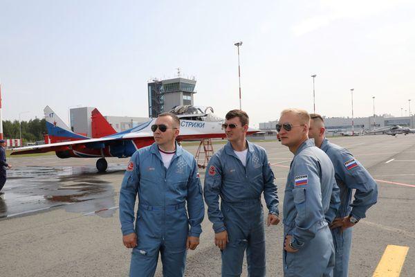 Пилотажная группа «Стрижи» прибыла в Нижний Новгород