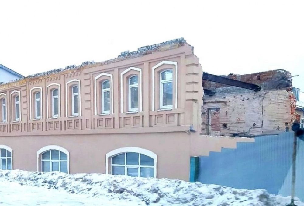 В Нижнем Новгороде во время реконструкции снесли часть исторически ценного здания
