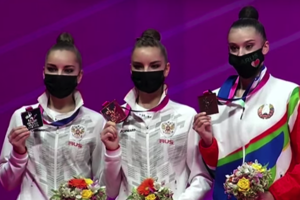 Нижегородки Дина и Арина Аверины выиграли 10 наград Кубка мира по художественной гимнастике