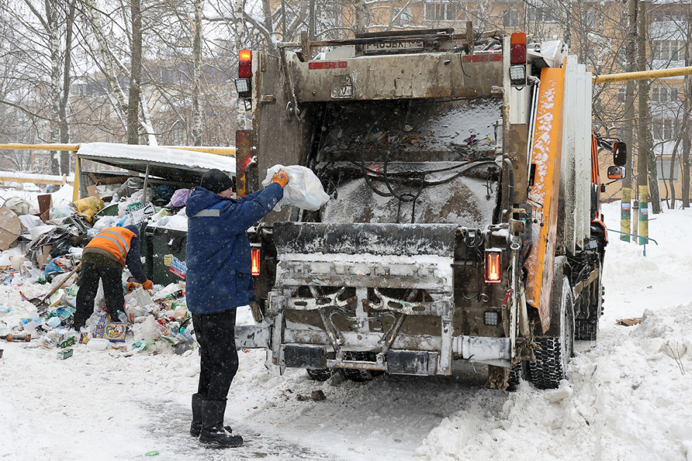 Коммунальщики усилили работу по вывозу мусора в Нижнем Новгороде