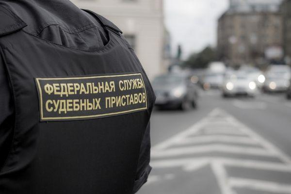 Судебные приставы арестовали два автомобиля в Нижнем Новгороде
