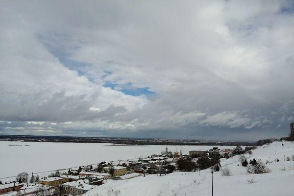 Фото Снег и ветер ожидаются в Нижегородской области в первый весенний праздник - Новости Живем в Нижнем