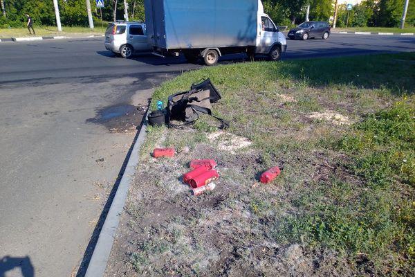 Тягач с прицепом загорелся на дороге в Нижнем Новгороде