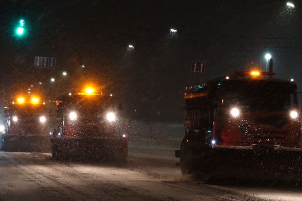 Дорожники вывели 341 единицу техники для уборки снега в Нижнем Новгороде