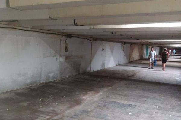 Подземный переход у Дворца Спорта в Нижнем Новгороде расчистили от торговых точек 
