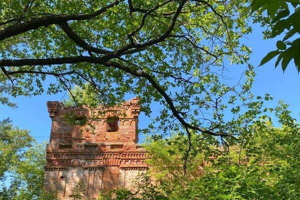 Разрушенное наследие: зачем туристов зовут в усадьбу Оболенских в Нижегородской области