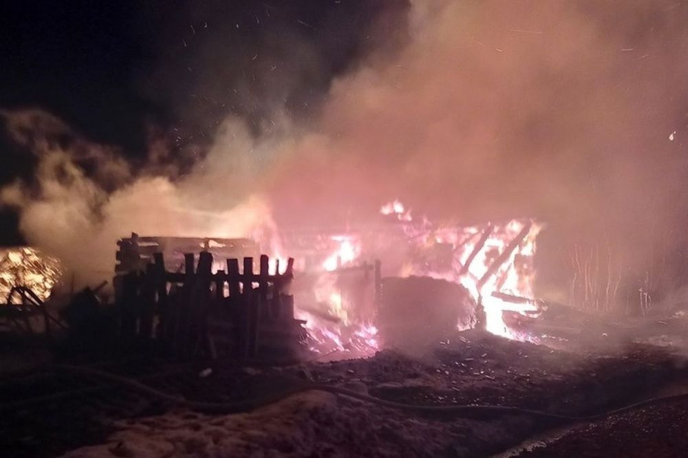 Один человек пострадал и один погиб на пожаре в жилом доме в Тоншаевском районе
