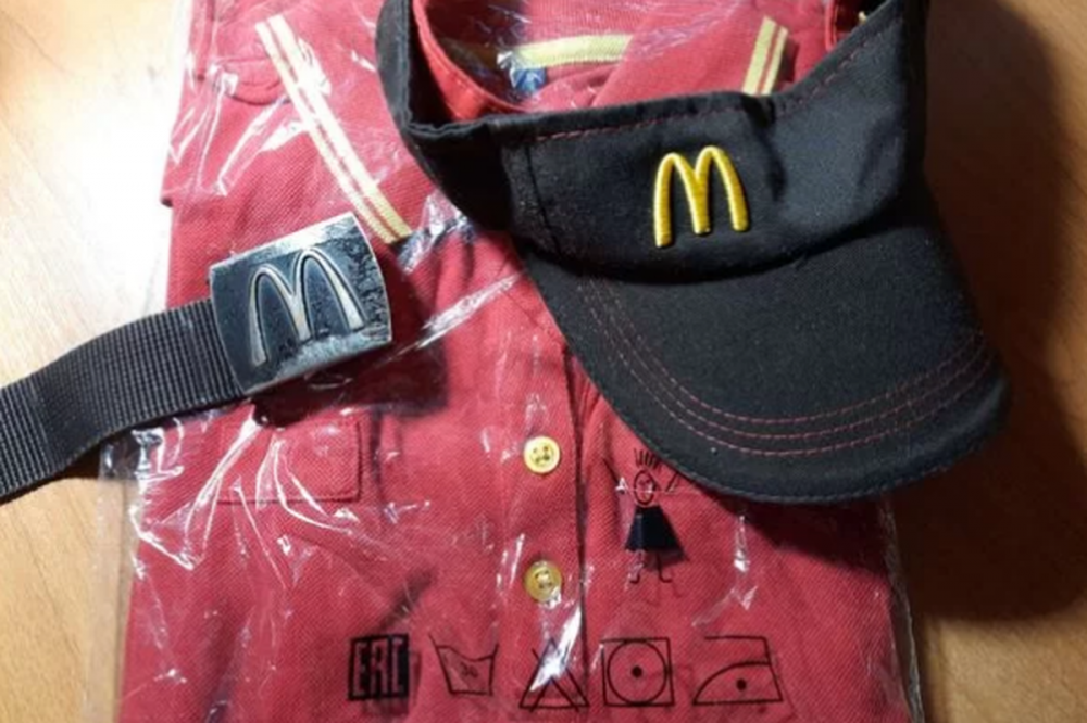 Фото Нижегородцы выставили на продажу форму закрывшегося в России McDonald’s - Новости Живем в Нижнем