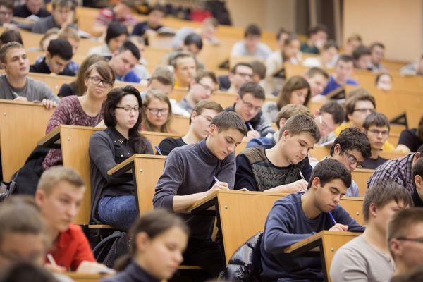 Фото Стипендии студентов Нижнего Новгорода вырастут почти на 4% - Новости Живем в Нижнем