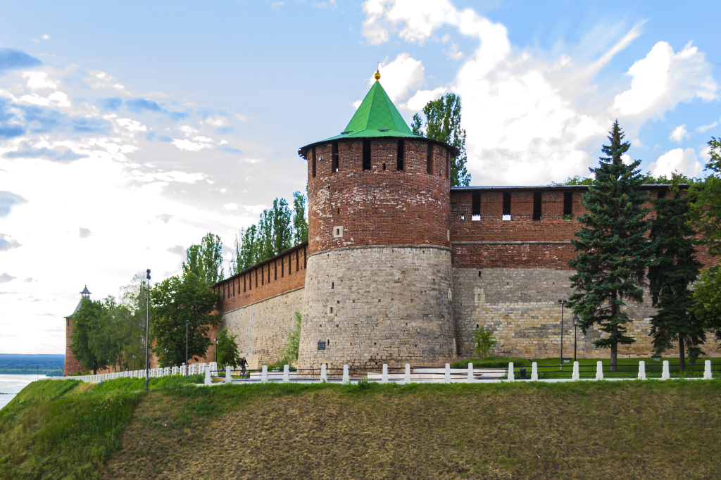 NN_30-06-2022_Koromyslova_tower_of_Nizhny_Novgorod_Kremlin.jpg
