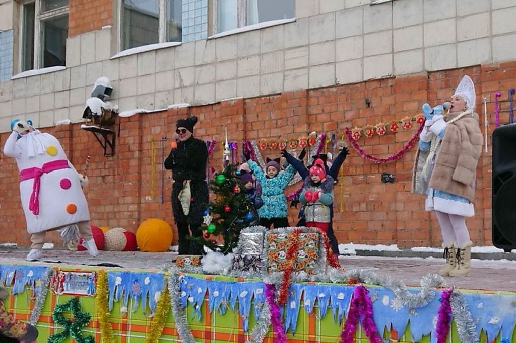 Организаторы фестиваля Дедов Морозов на Бору в Нижегородской области провели концерт.